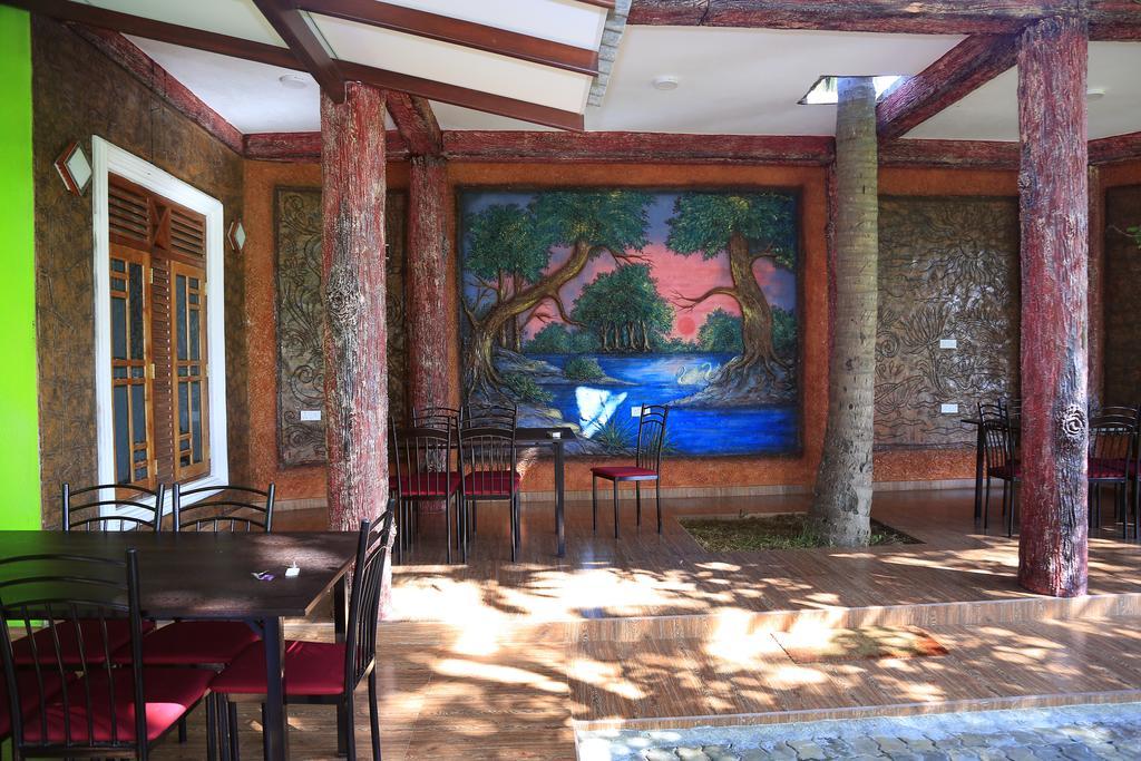 V Cabanas & Yala Safari Place Tissamaharama Luaran gambar