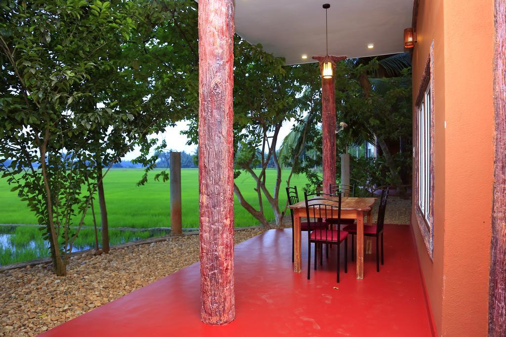 V Cabanas & Yala Safari Place Tissamaharama Luaran gambar