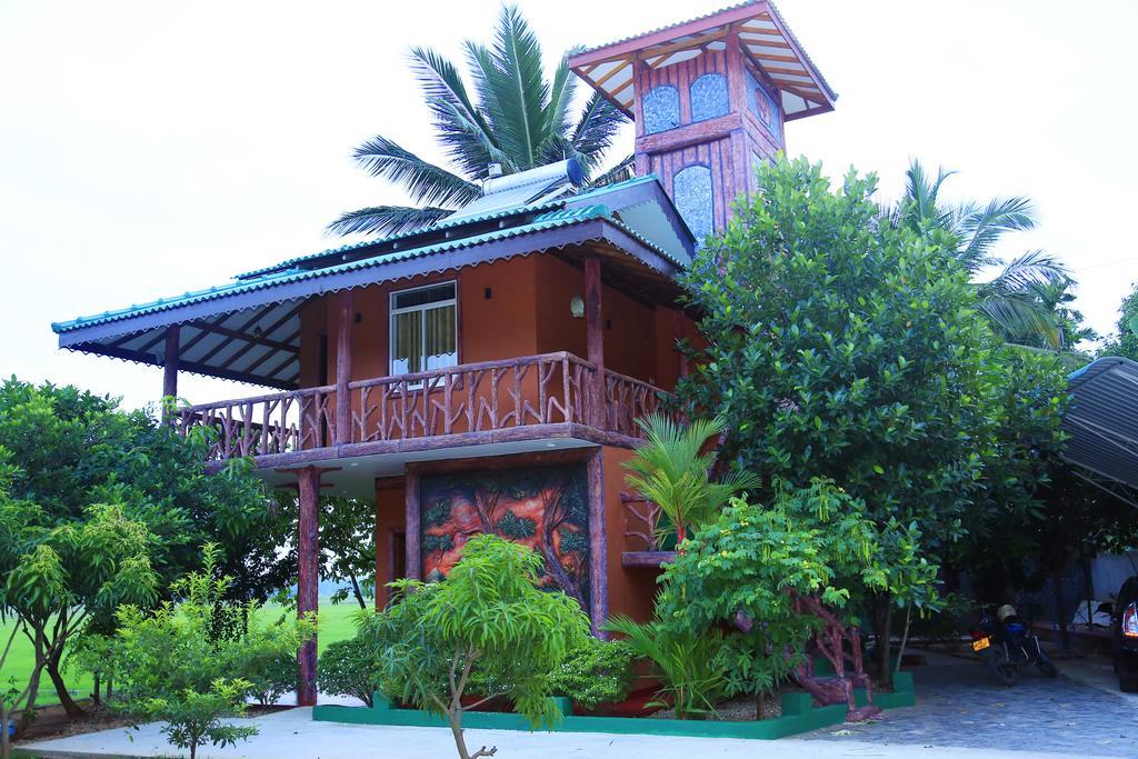V Cabanas & Yala Safari Place Tissamaharama Luaran gambar