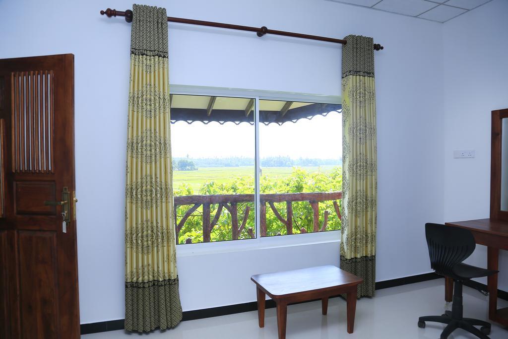 V Cabanas & Yala Safari Place Tissamaharama Luaran gambar