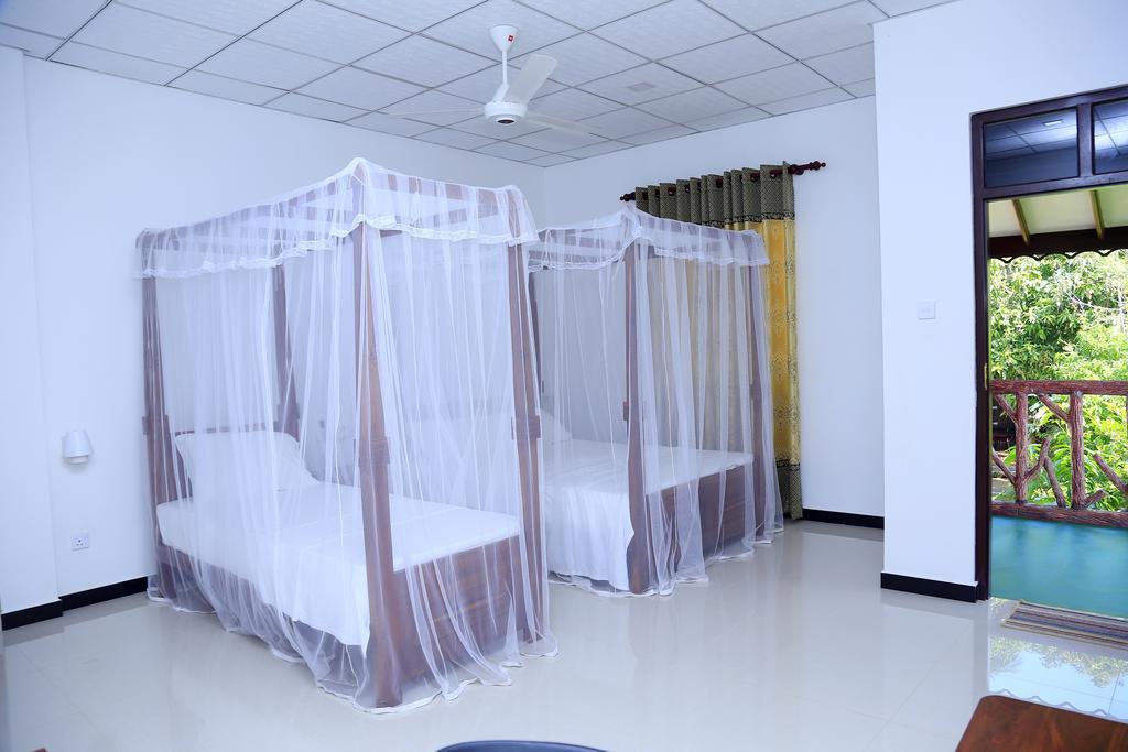 V Cabanas & Yala Safari Place Tissamaharama Luaran gambar